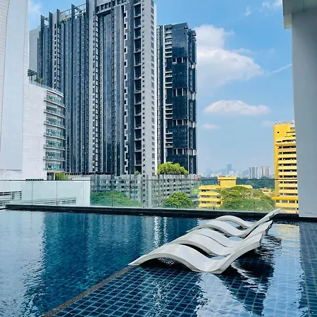 Reizz Residence By Sky Garden